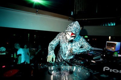 t01e1e2c8facc7451b5.jpg : Alex Ferrari - Te pego e pa .mp3